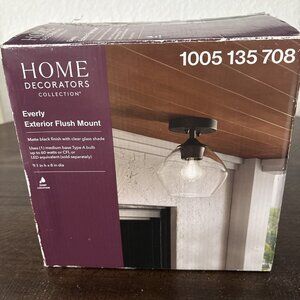NIB! HDC Everly Exterior Flush Mount Item #1005-135-707 (Model #44497) 9.1” x 8”